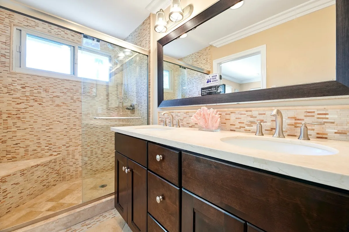 Gratitude Lodge-Drug & Alcohol Substance Abuse Addiction Center Newport Beach, CA - 照片 3