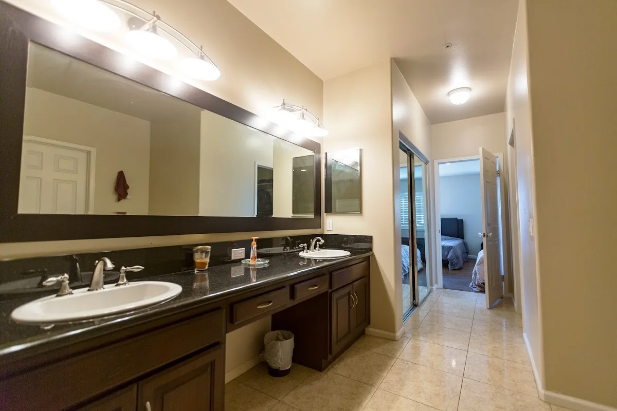 The Last House | Los Angeles Men's Sober Living Program - Foto 4