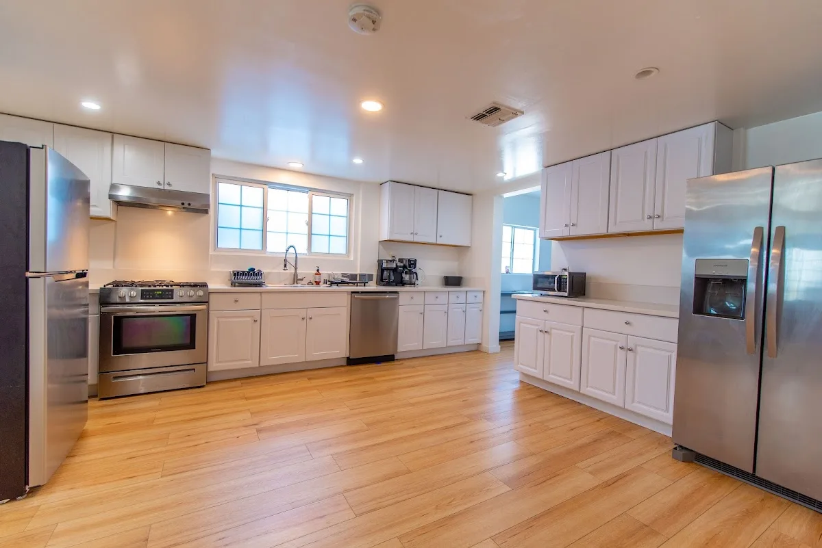 Living Now Sober Living Los Angeles - Ảnh 2