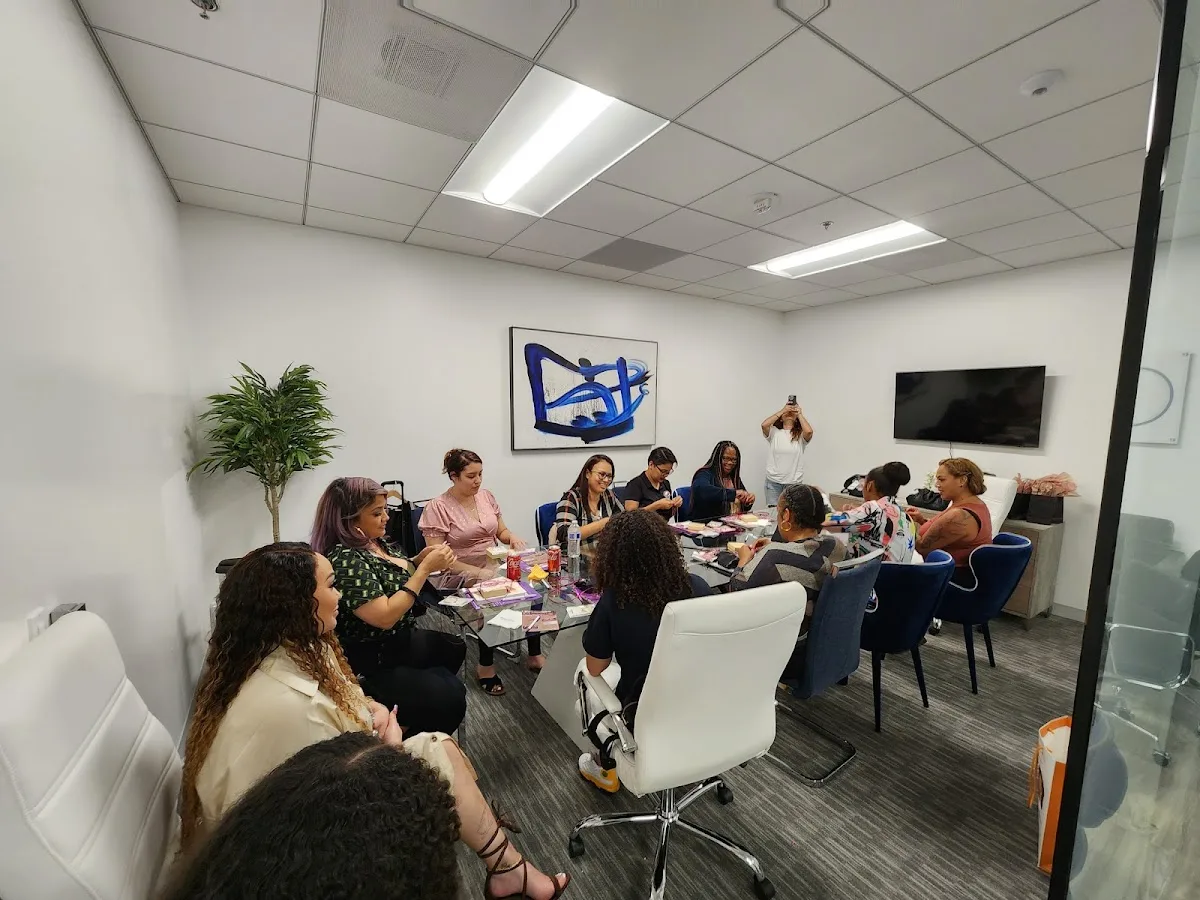 Synergy Empowering Recovery | DETOX PHP IOP SOBER LIVING, Alcohol & Drug Rehab in Beverly Hills | Addiction Treatment in CA - Ảnh 1