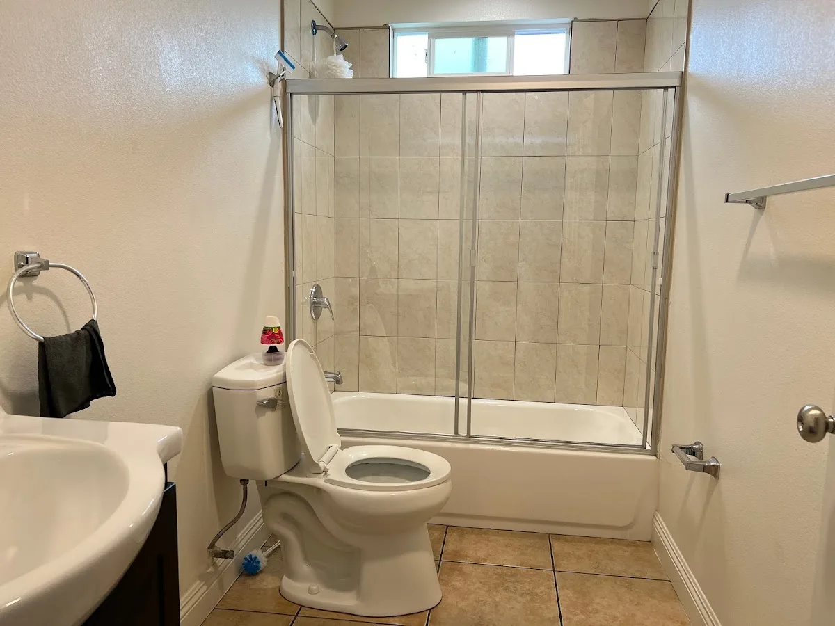 I AM SENT- room and board transitional housing - Foto 5