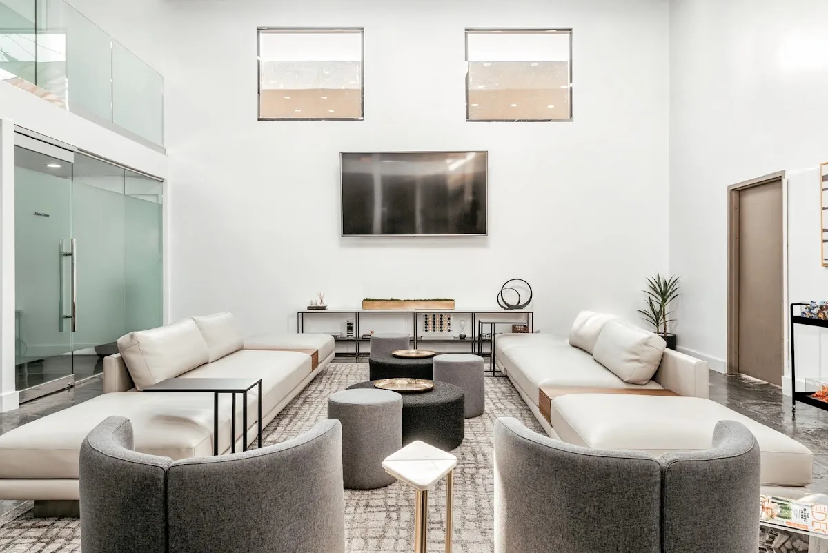 Silicon Beach Treatment Center - 사진 4