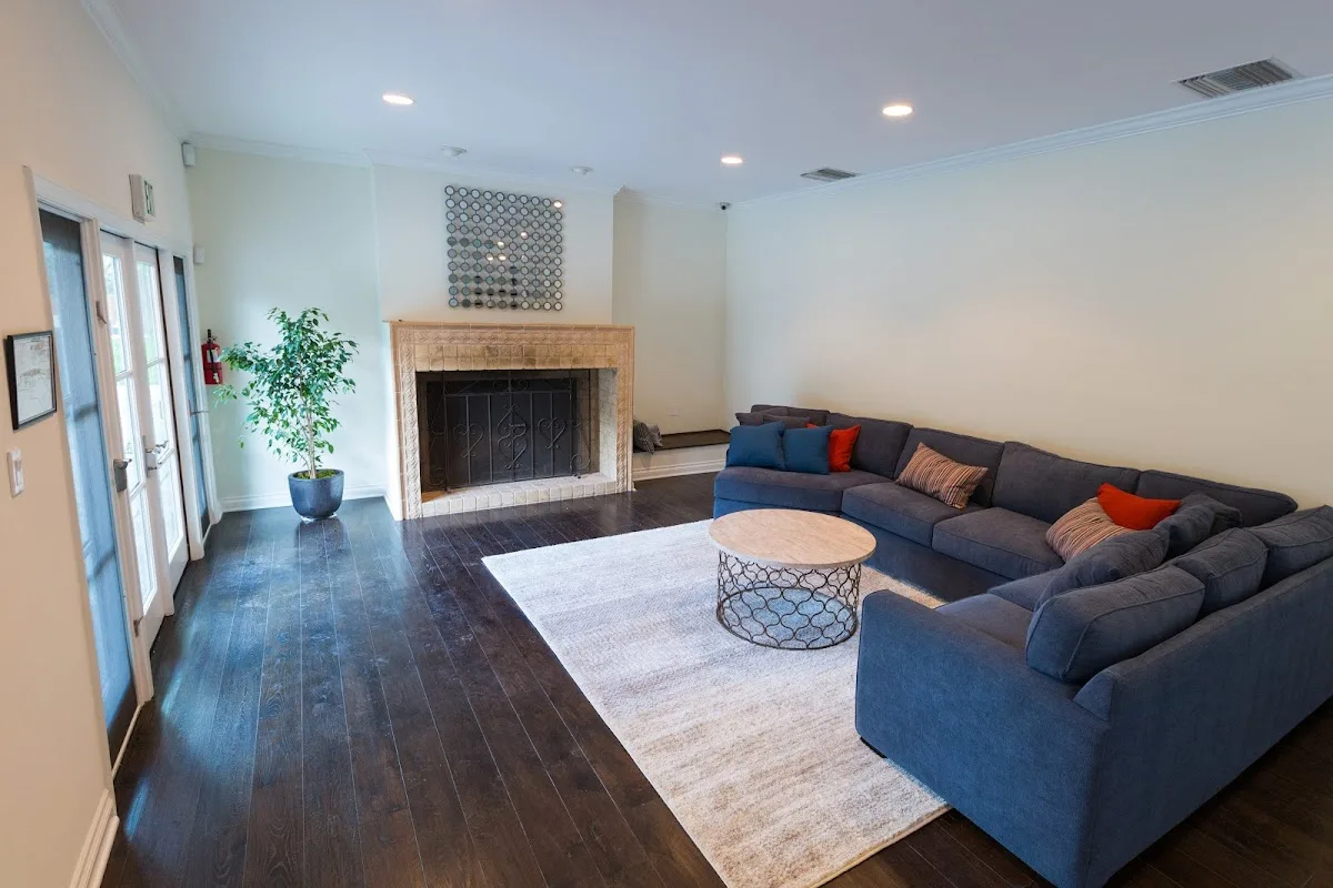 Ascend Healthcare: Residential and Outpatient Treatment for Teens in California - 照片 5