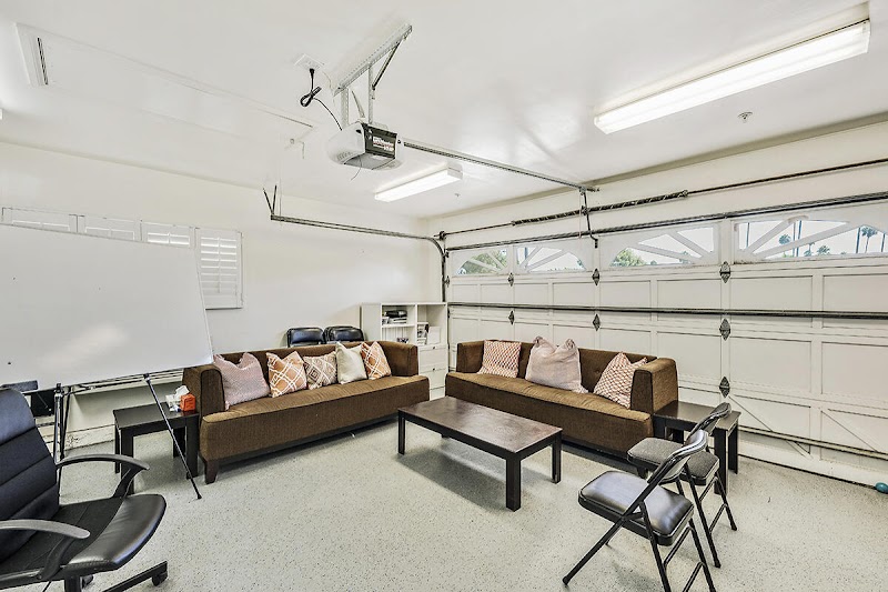 Resurgence California, Llc - Foto 2