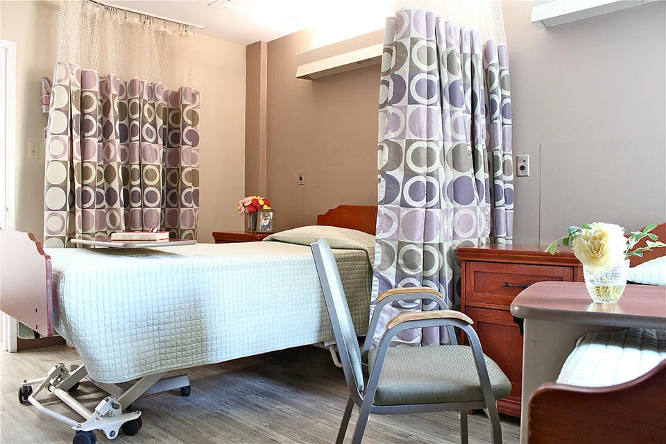 Rehabilitation Center of Los Angeles - Photo 2